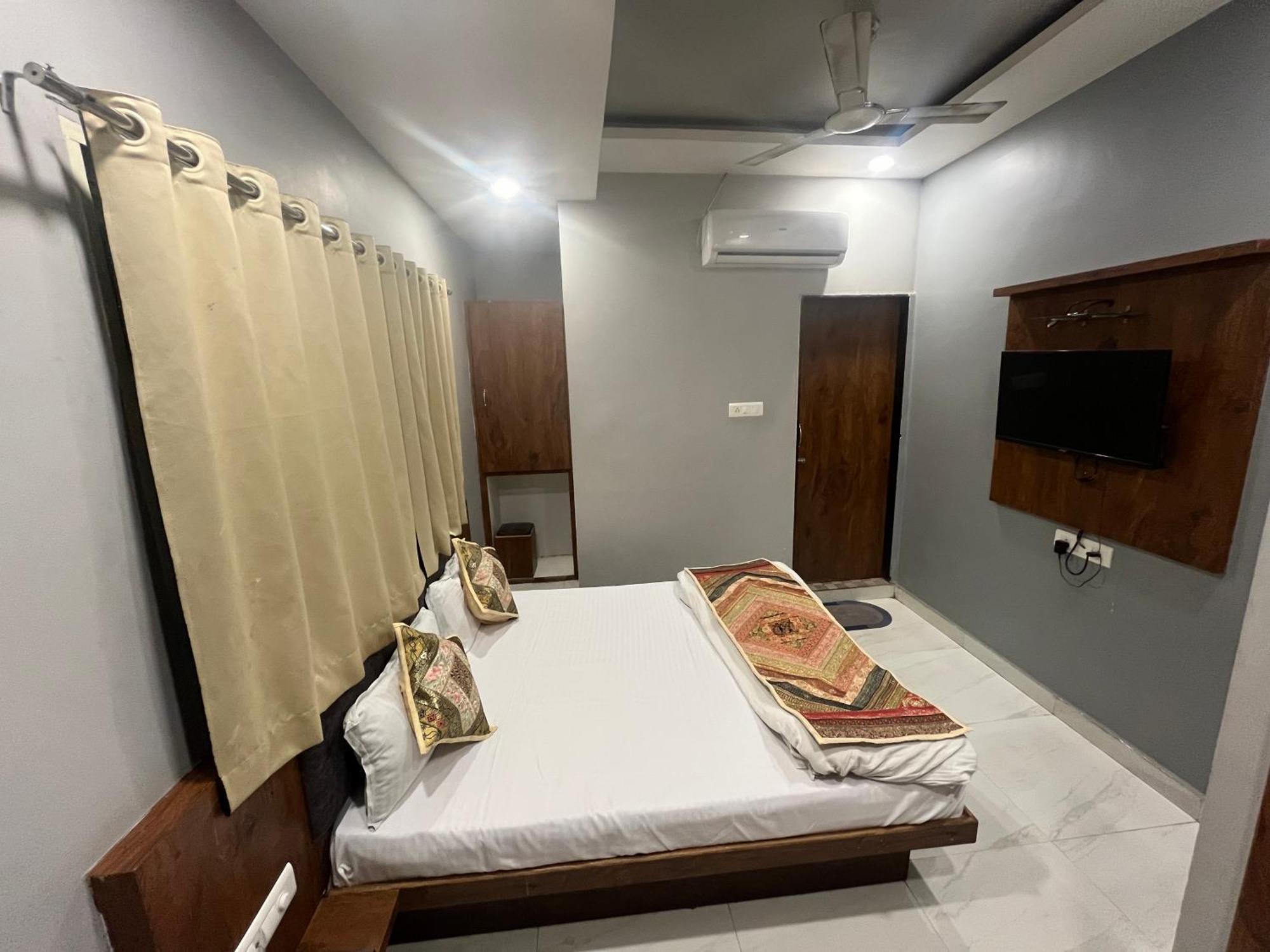 Hotel Shankar Ujjain Dış mekan fotoğraf