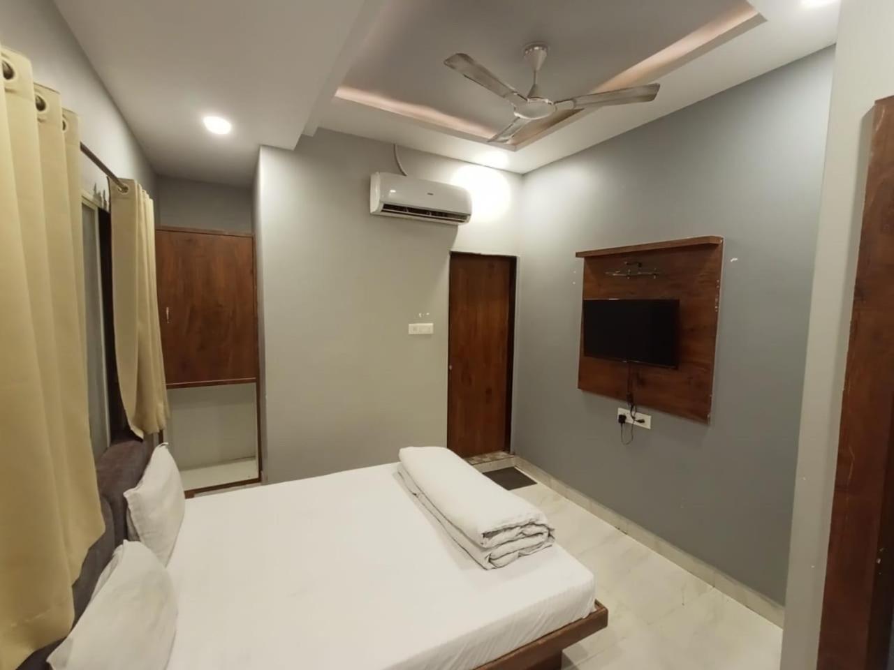 Hotel Shankar Ujjain Dış mekan fotoğraf
